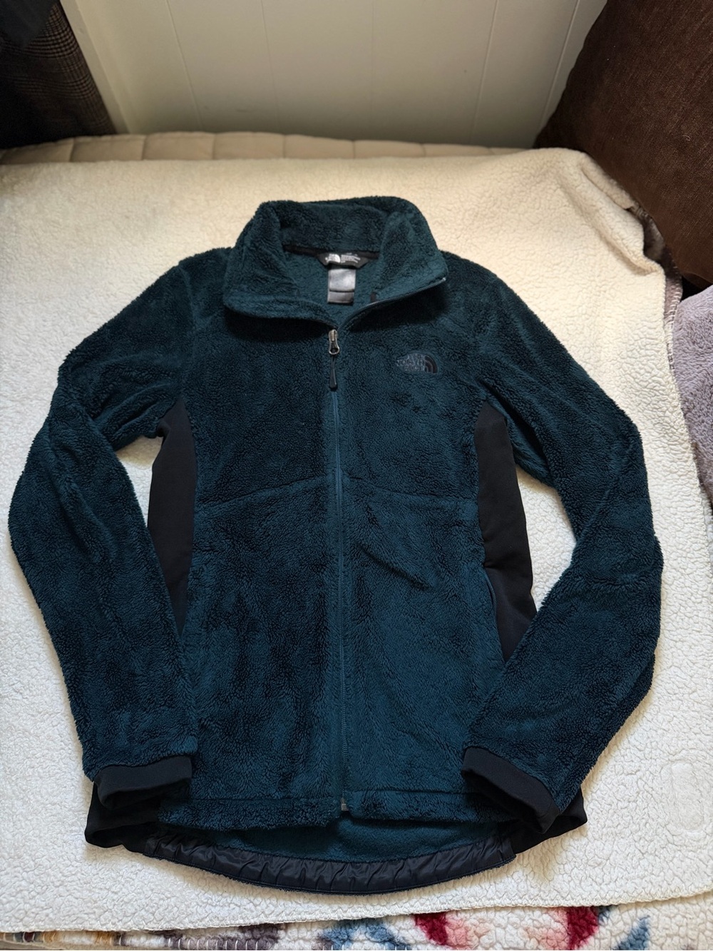 The North Face Women's Deep Teal Fuzzy Full-Zip Teddy Jacket